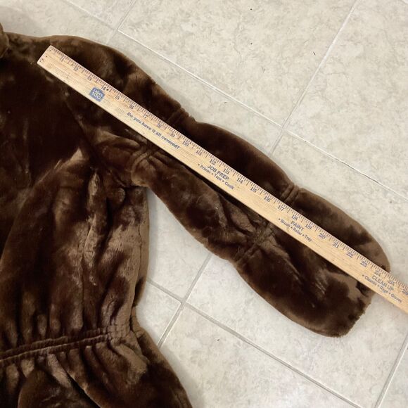 Vintage JORDACHE FAUX FUR Coat WOMEN’S SIZE L LOGO Lined Pockets USA - Picture 13 of 14